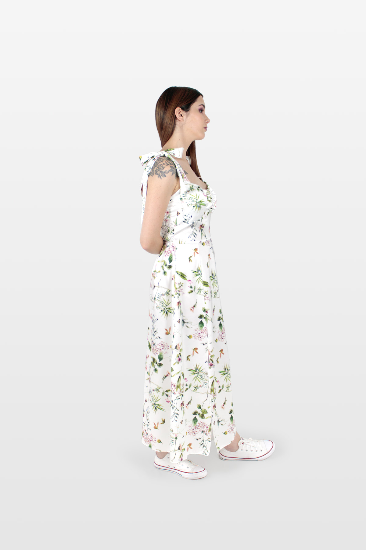 Vestido midi de alças em laço e padrão florido branco, lado.